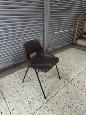 Metal Stands Plastic Chairs Plastic Chairs