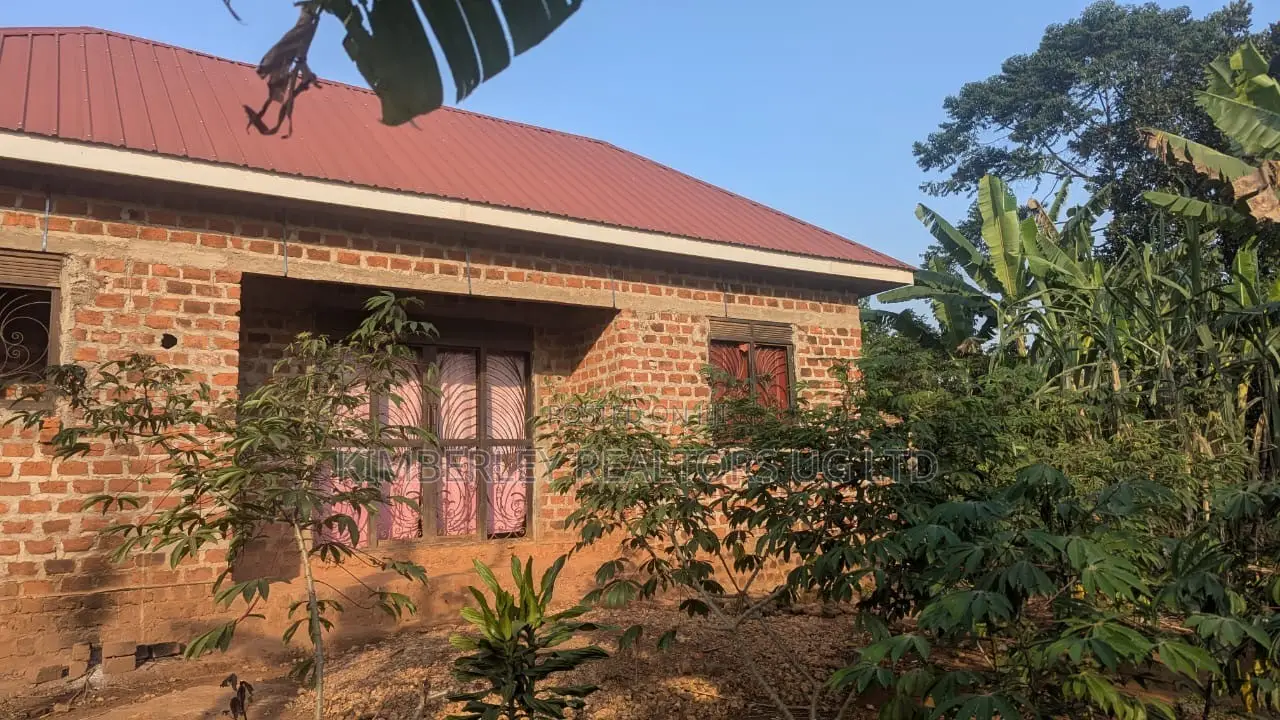 2bdrm House in Division A for sale