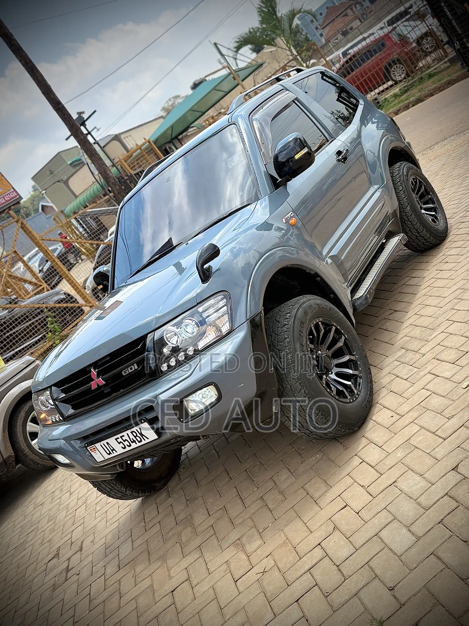 Mitsubishi Pajero 2006 Blue