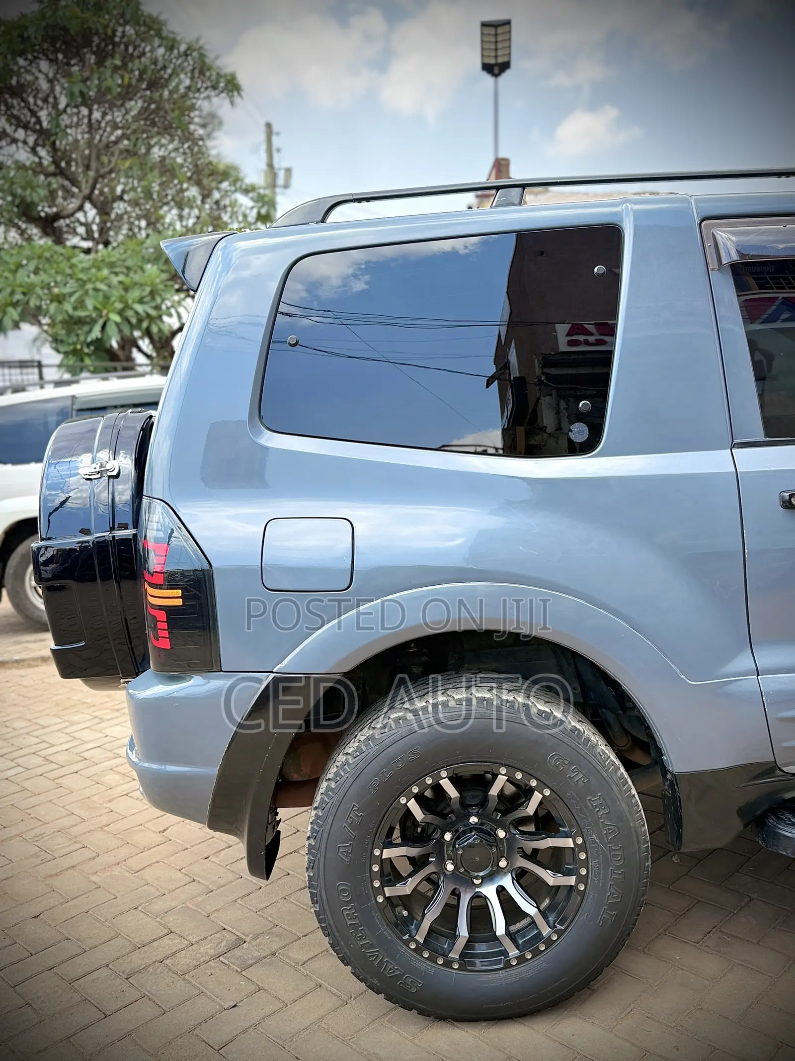 Mitsubishi Pajero 2006 Blue