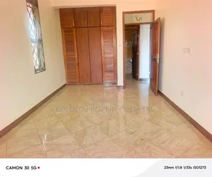 8bdrm Bungalow in Bweyogere Bukasa, Central Division for rent
