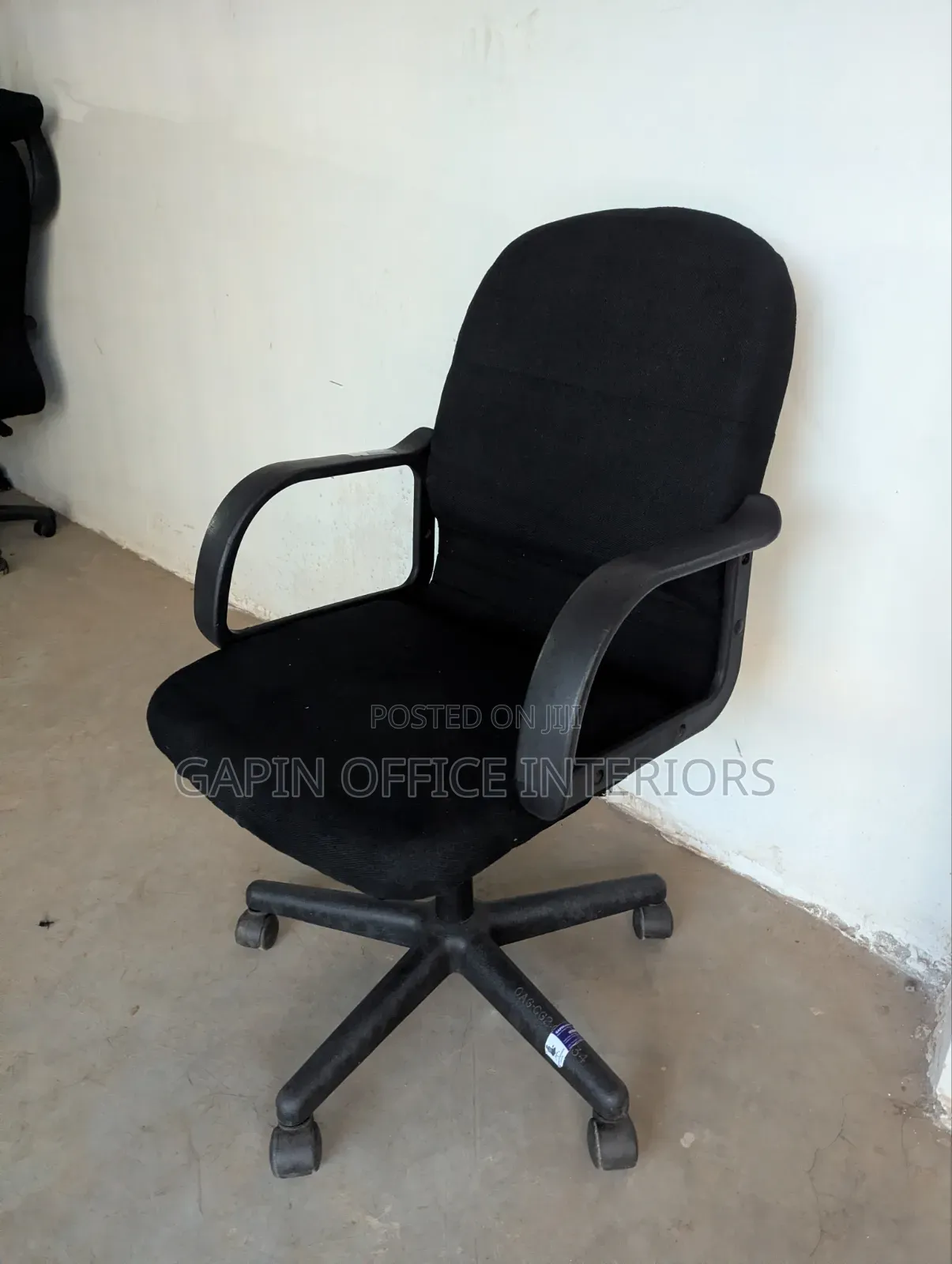 Second Hand Simple Adjustable Office Chair// Office Furniture