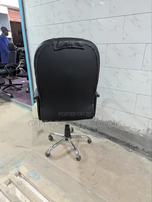 Second Hand Long Back Office Chair, Adjustable// Office Furniture