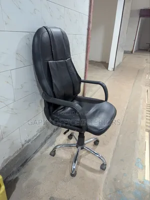 Second Hand Long Back Office Chair, Adjustable// Office Furniture