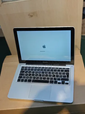 New Laptop Apple MacBook Pro 8GB Intel Core i7 HDD 500GB