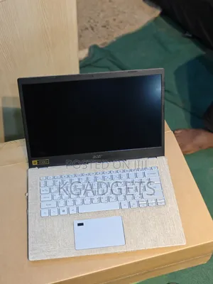 Laptop Acer Aspire 14 8GB Intel Core i7 SSD 256GB