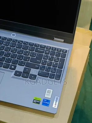 New Laptop Lenovo LOQ 15IRH8 12GB Intel Core i5 SSD 512GB