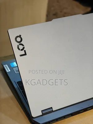 New Laptop Lenovo LOQ 15IRH8 12GB Intel Core i5 SSD 512GB