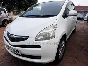 Toyota Ractis 2009 White
