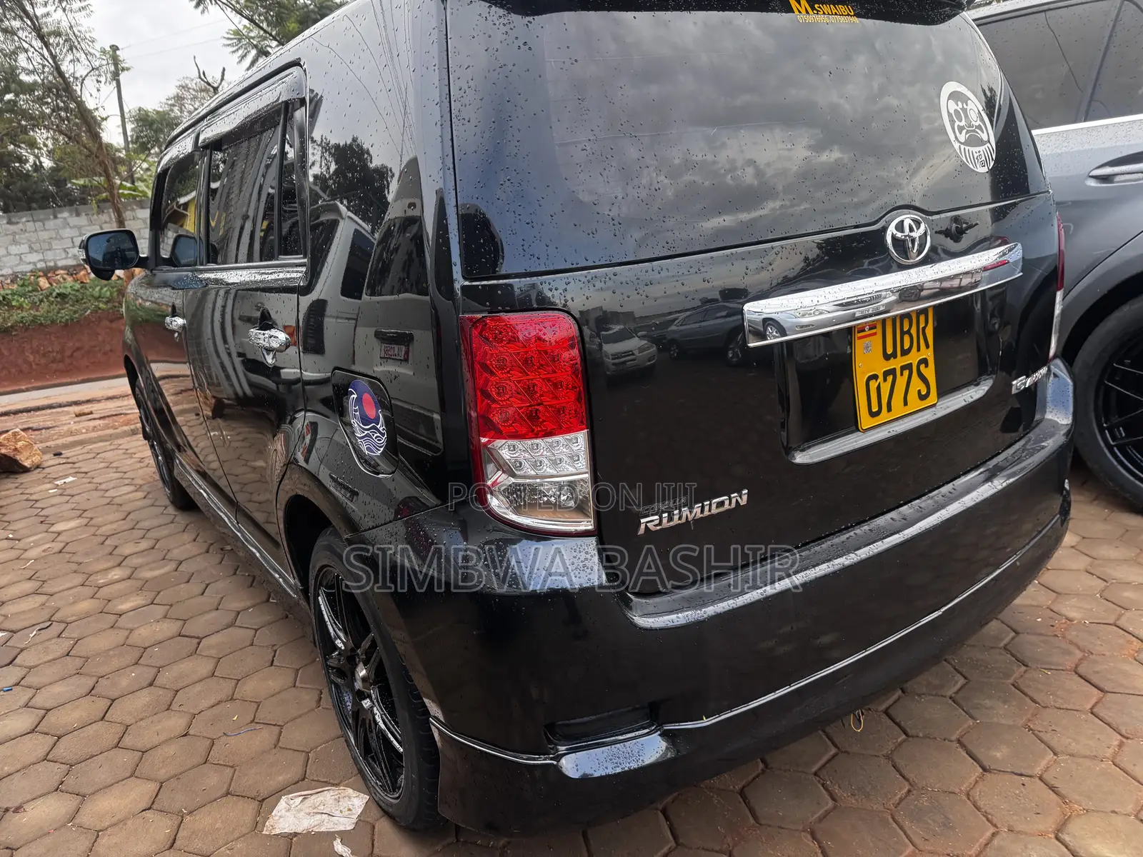 Toyota Corolla Rumion 2010 Black