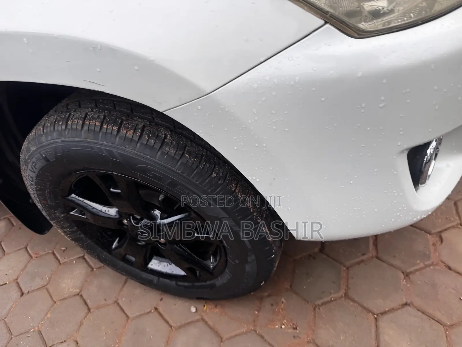 Toyota RAV4 2010 White