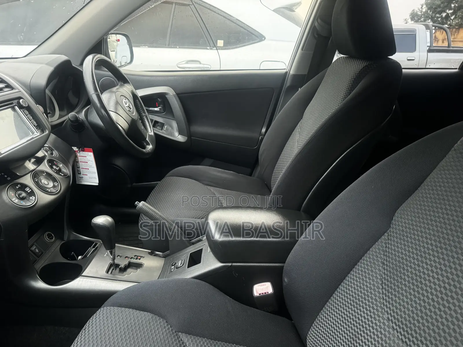 Toyota RAV4 2010 White