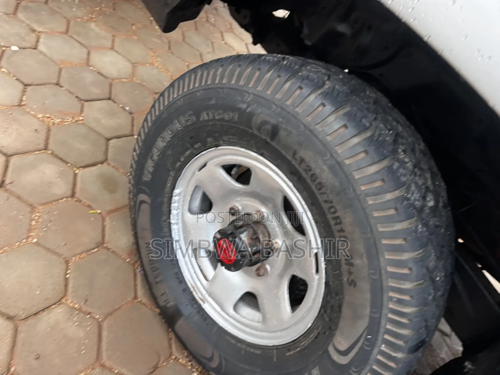 Toyota Hilux 2000 Gray