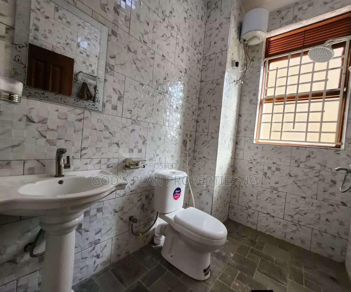 3bdrm Apartment in Lukuli Estate, Central Division for rent