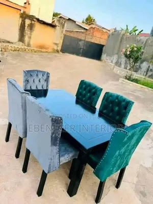 Foto Dinning Table