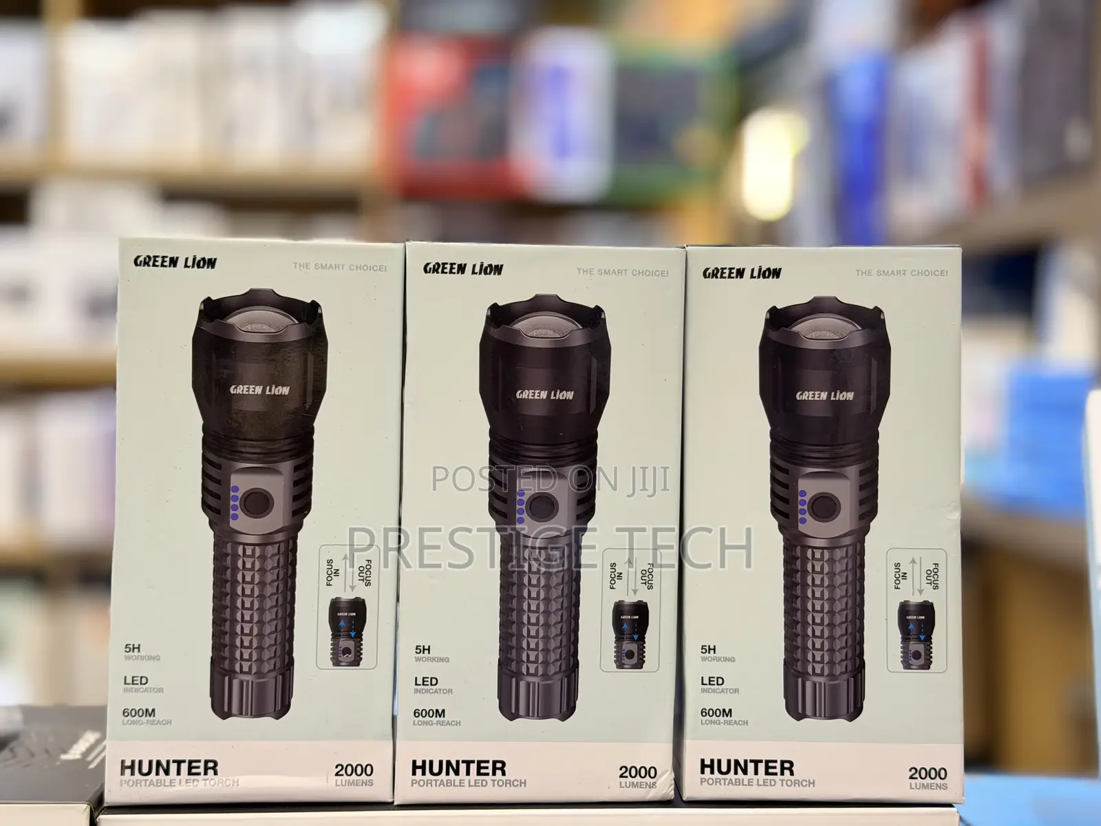 Green Lion Hunter Portable LED Torch 5000mah 2000 Lumens 600m Distance