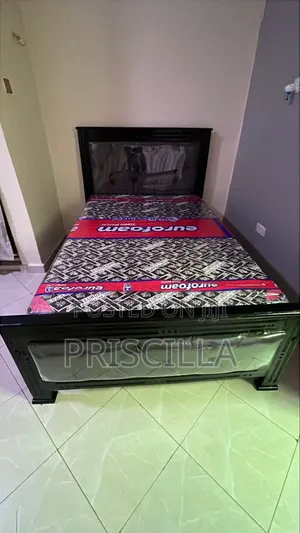 4by6 Bed in Gray and Black