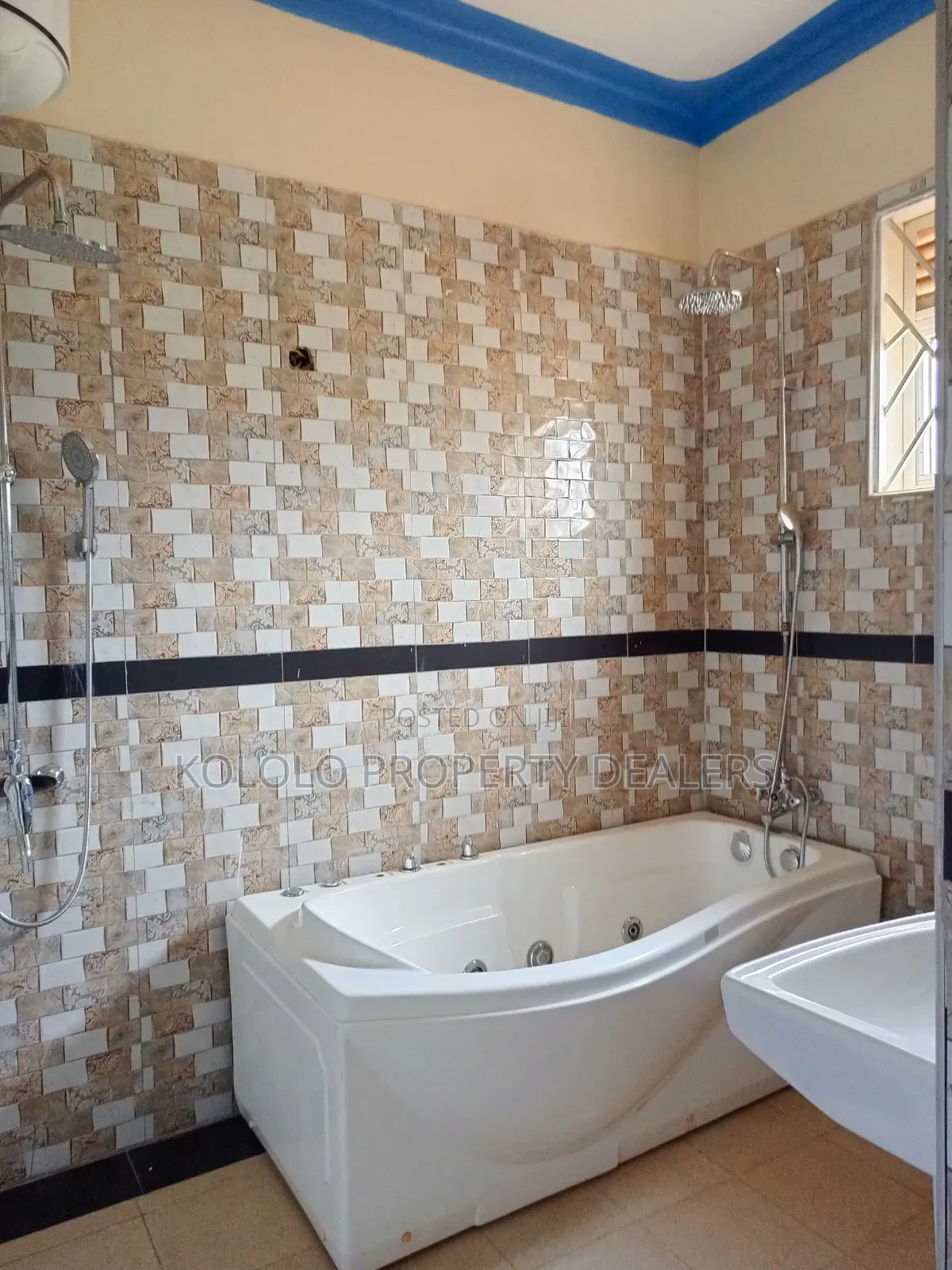Furnished 3bdrm Bungalow in Natabulilirwa, Central Division for rent