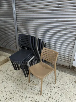 Monolith Plastic Chairs Plastic Chairs