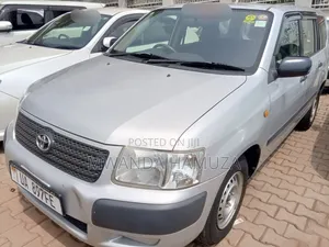 Toyota Succeed 2017 Silver