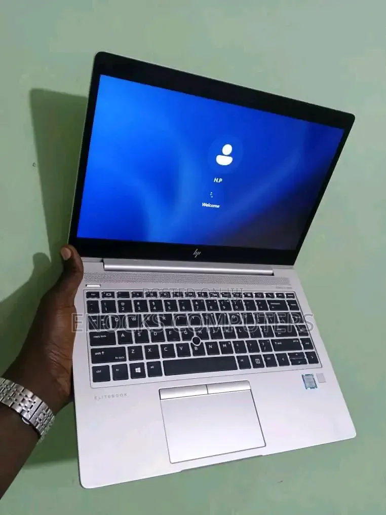 New Laptop HP EliteBook 840 G5 8GB Intel Core i5 SSD 256GB