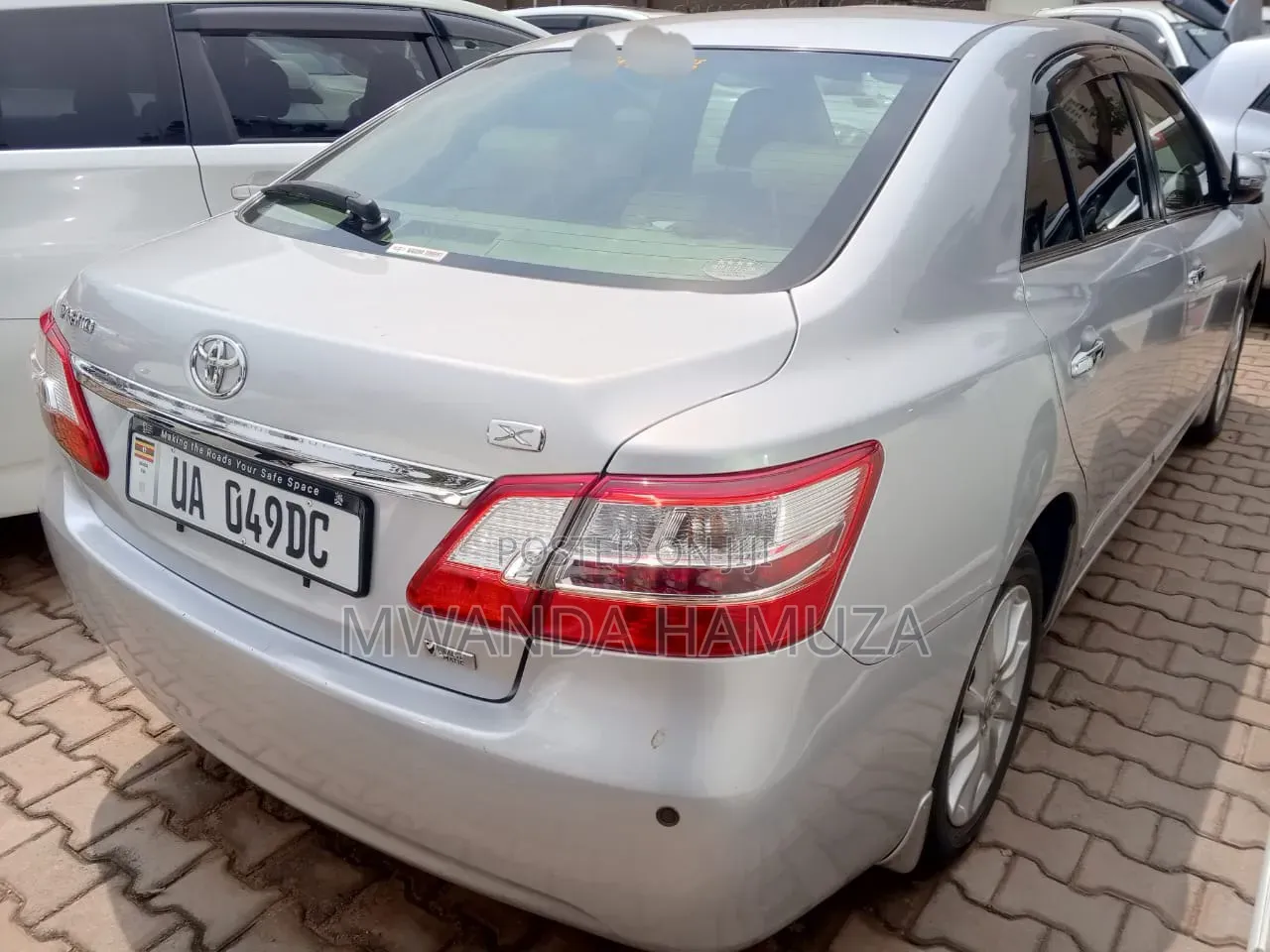 Toyota Premio 2012 Silver
