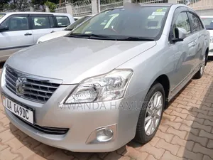 Toyota Premio 2012 Silver