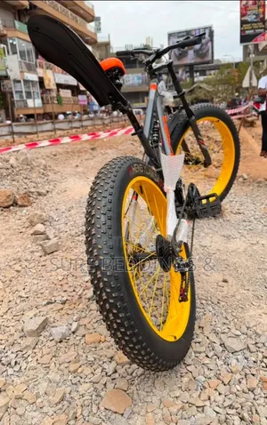Kingo Giant Bicycle