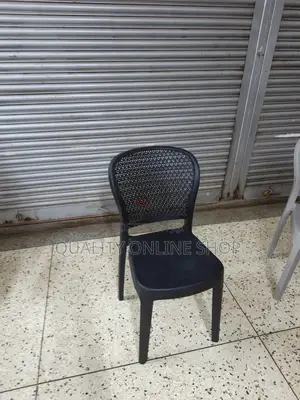 Round Back Plastic Chairs Plastic Chairs