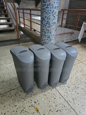 Plastic Sanitary Bins Step on 1Pcs