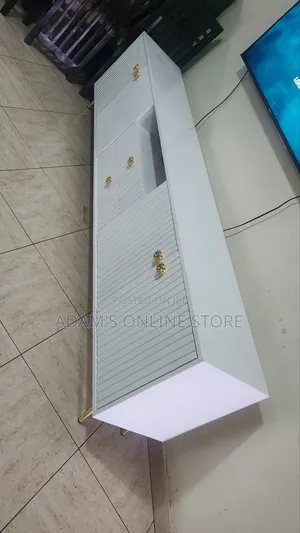 Wooden TV Stand Unit