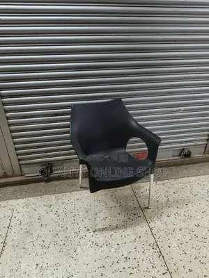 Steel Legs Plastic Chairs Plastic Chairs