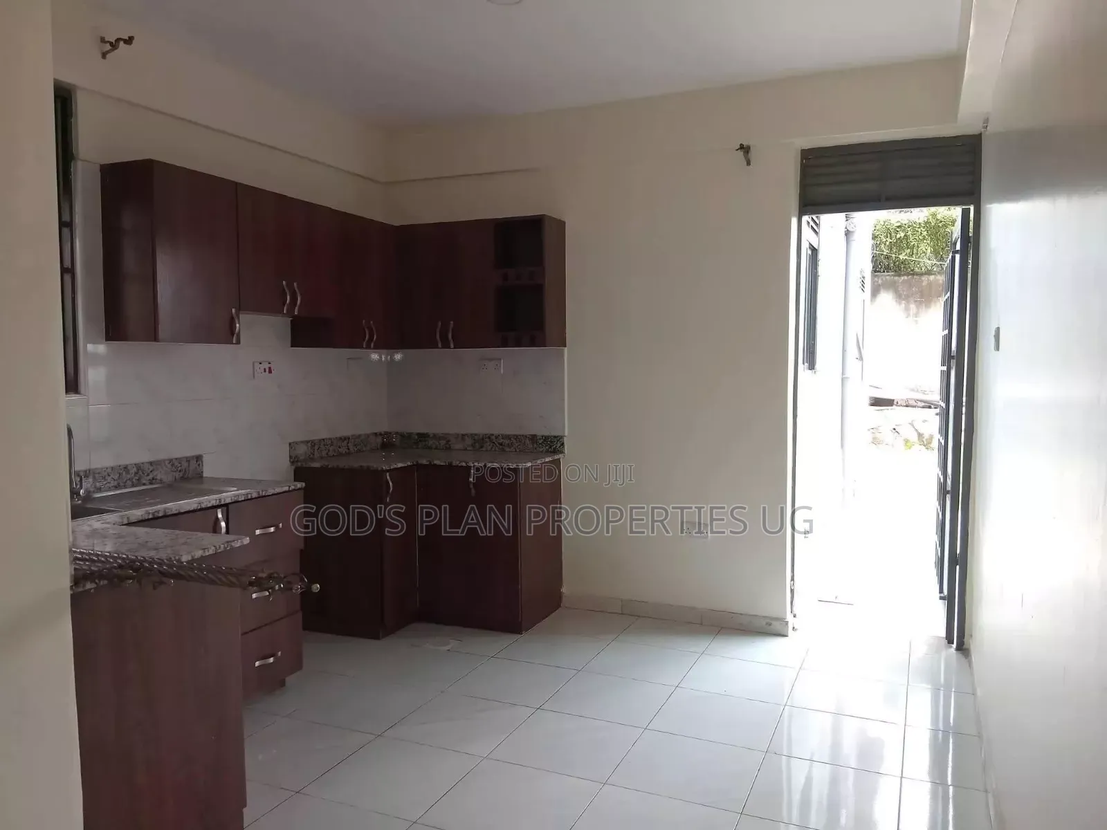 Mini Flat in Lukuli, Central Division for rent