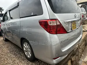 Toyota Alphard 2.4 Petrol FWD 2012 Silver