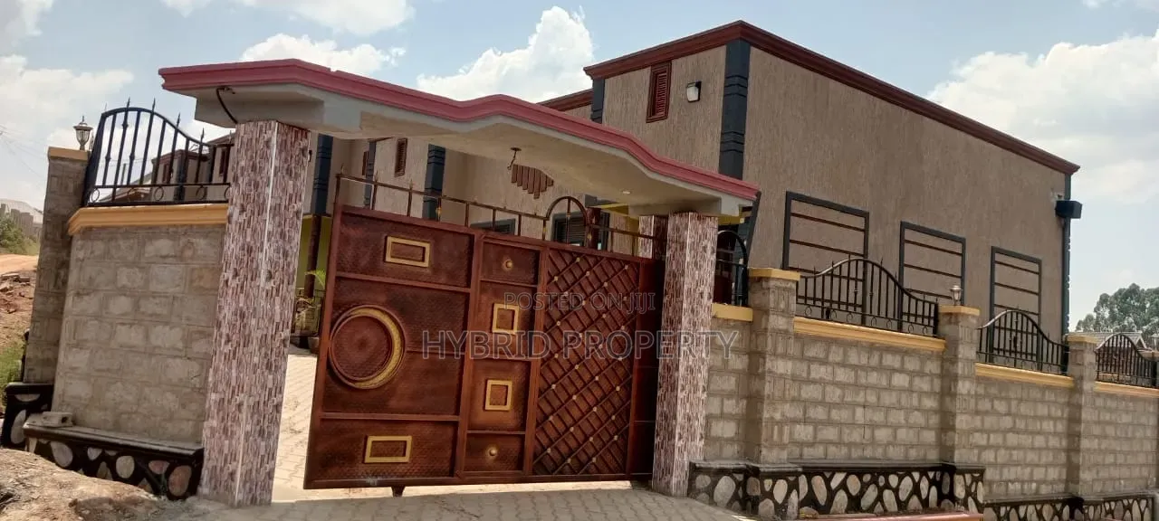 5bdrm Apartment in Serinya~Wakiso Along for sale