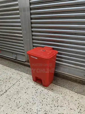 30litres Plastic Step on Dust Bin Plastic Dust Bin