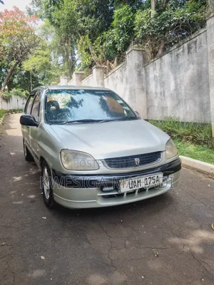 Toyota Raum 2005 Silver