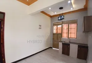 7bdrm Apartment in Wakiso Town Along for sale