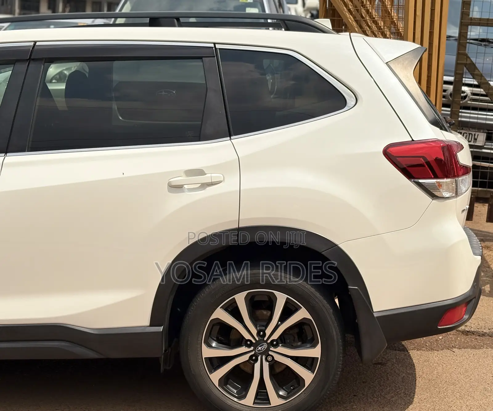 Subaru Forester Premium AWD 2019 White