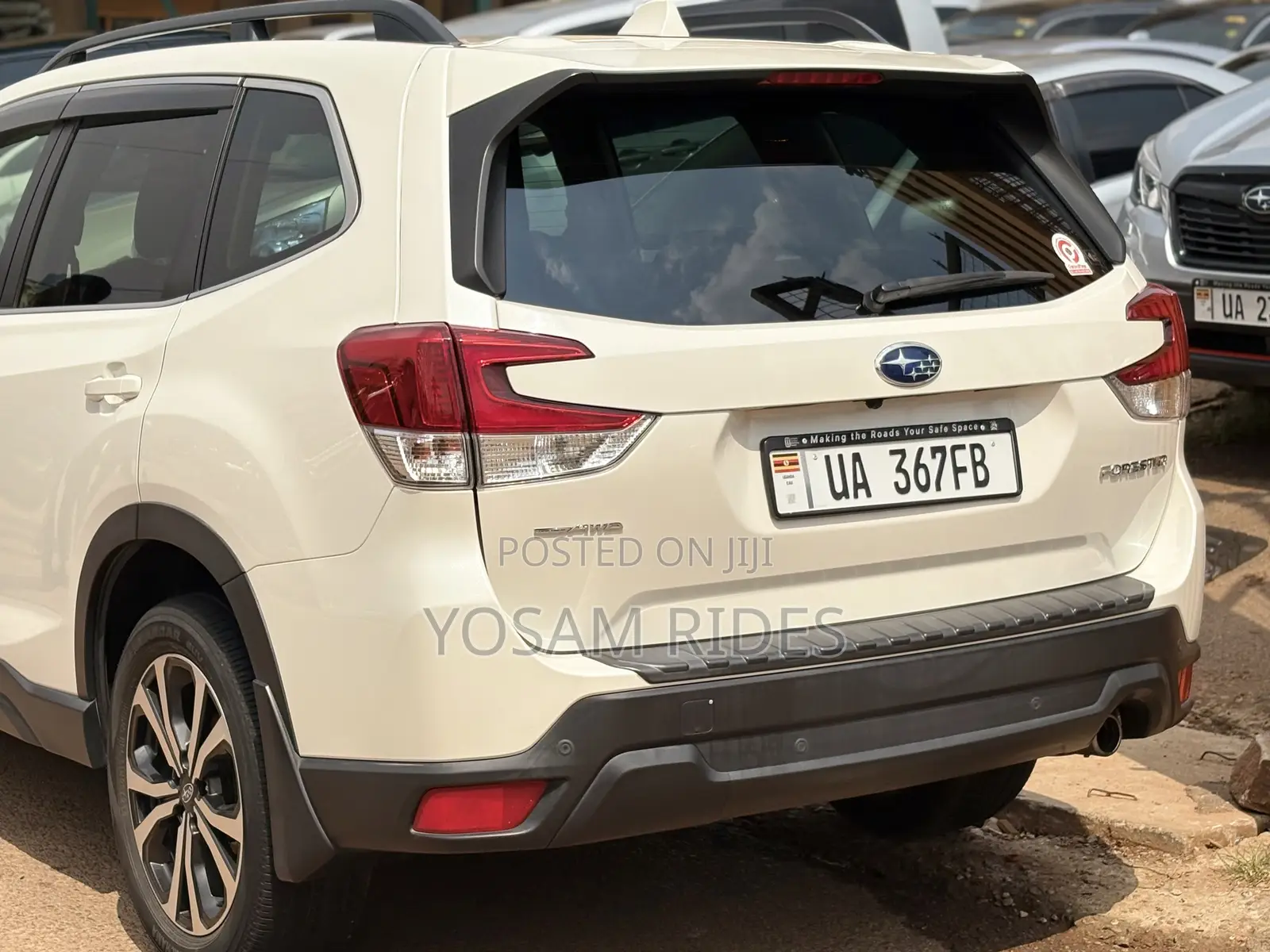 Subaru Forester Premium AWD 2019 White