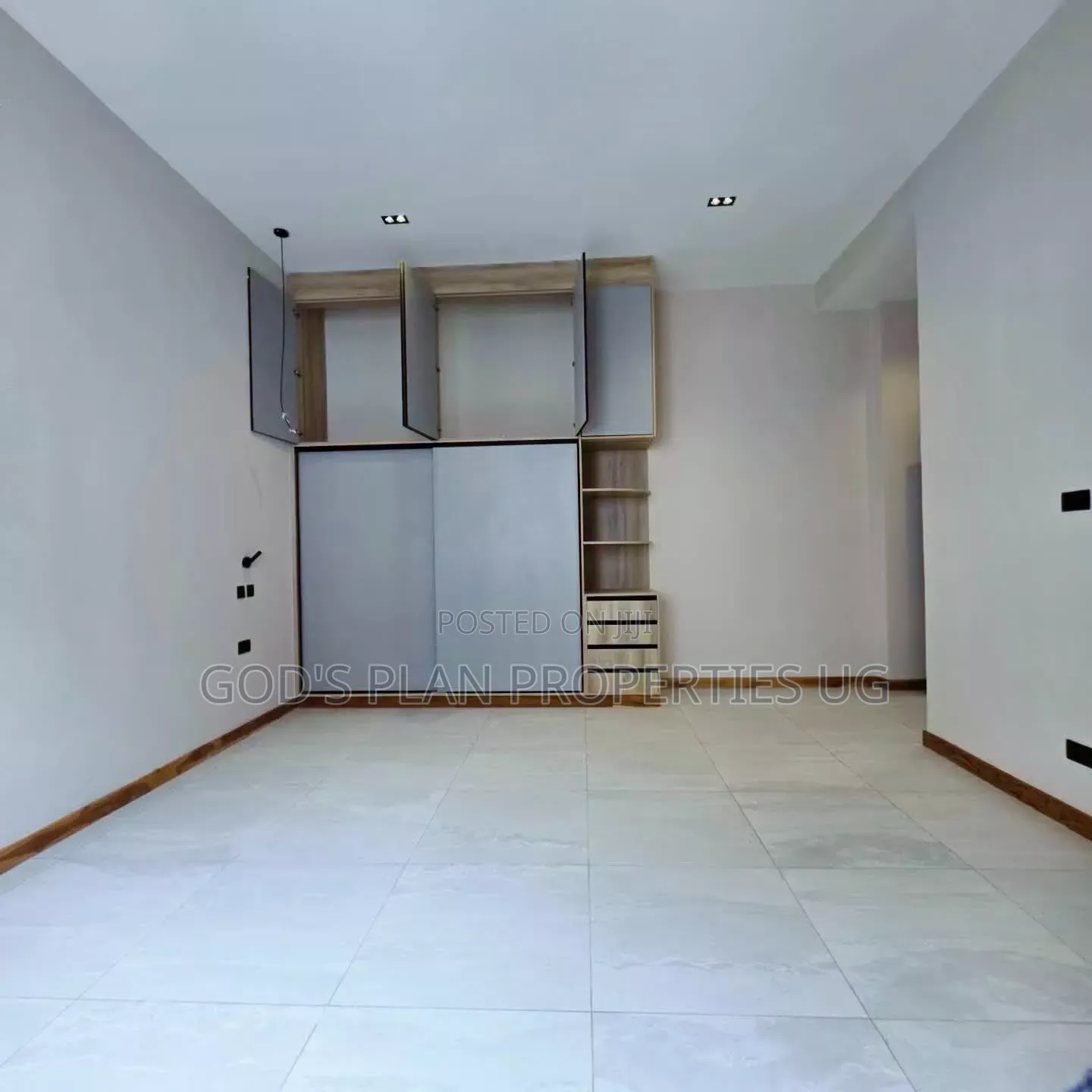 3bdrm Apartment in Mbuya Estate, Central Division for rent