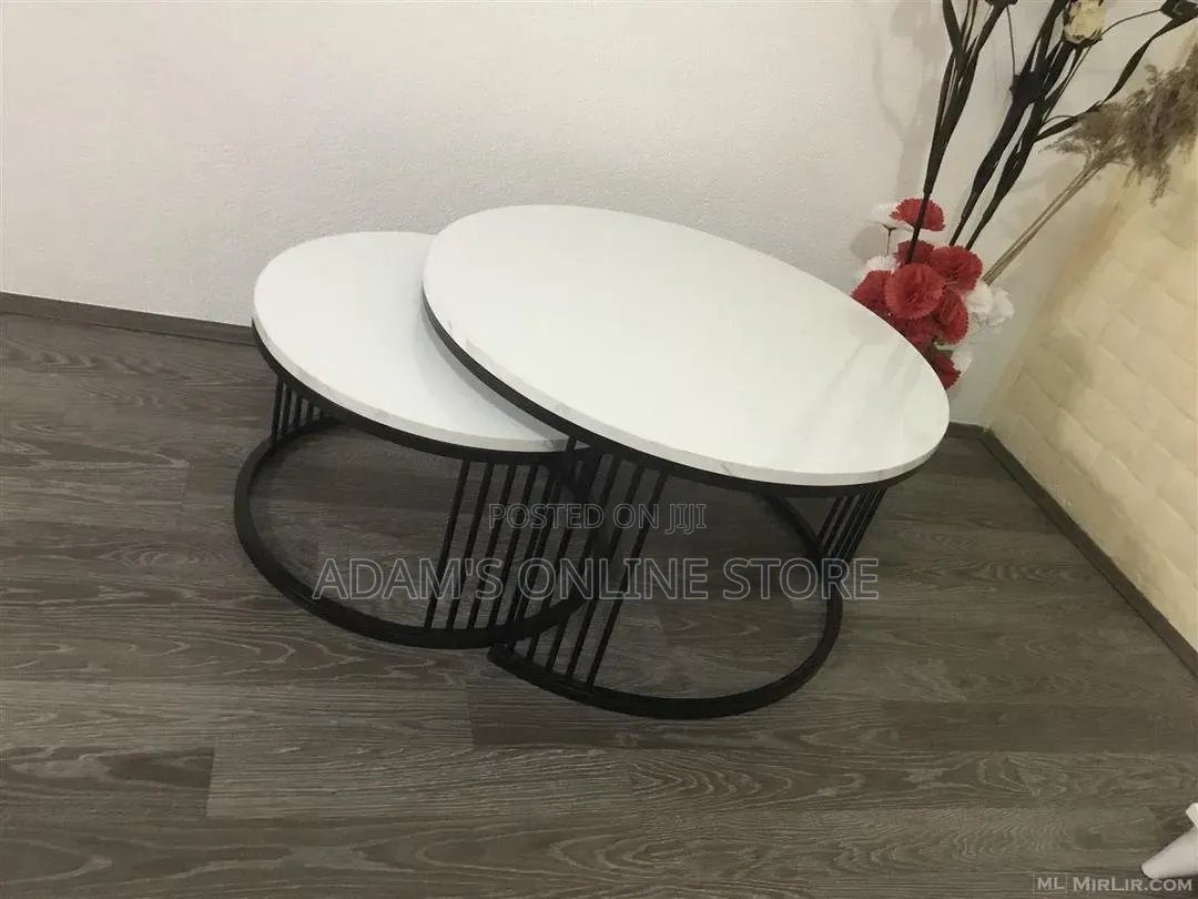 Rround Center Table in Black and White