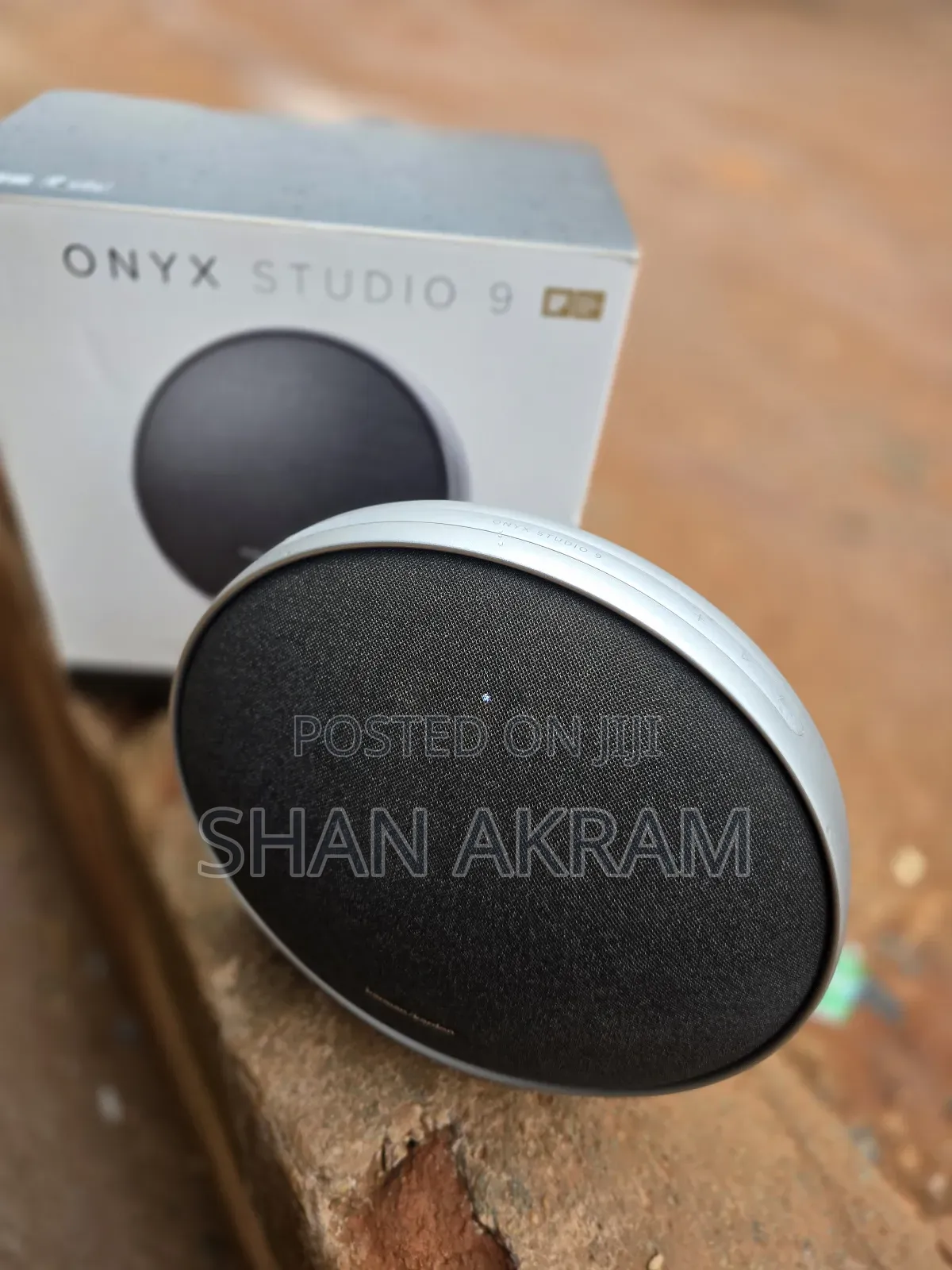 Hk Onyx STUDIO 9