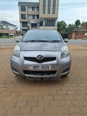 Toyota Vitz 1.3 AWD 3dr 2007 Gray