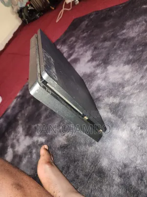 Ps4 Slim With 2 Controllers