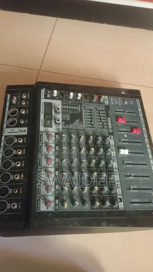 Yamaha Amplifier Mixer