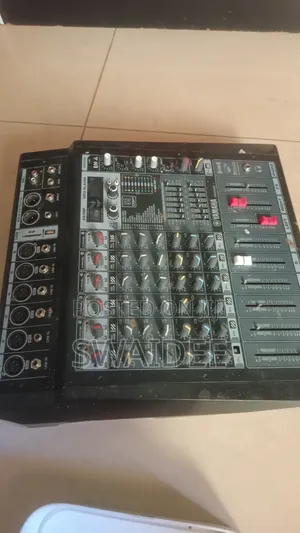 Yamaha Amplifier Mixer