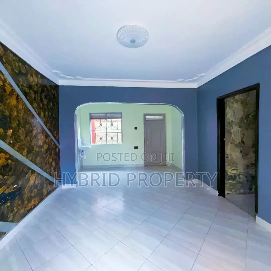 3bdrm House in Nansana Along Hoima for sale