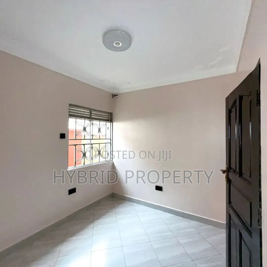 3bdrm House in Nansana Along Hoima for sale