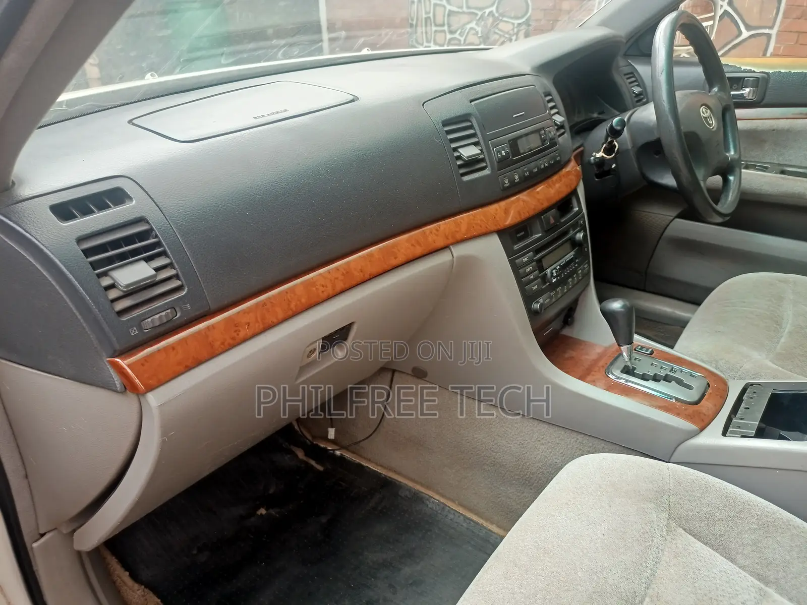 Toyota Mark II 2.0 RWD 2002 White